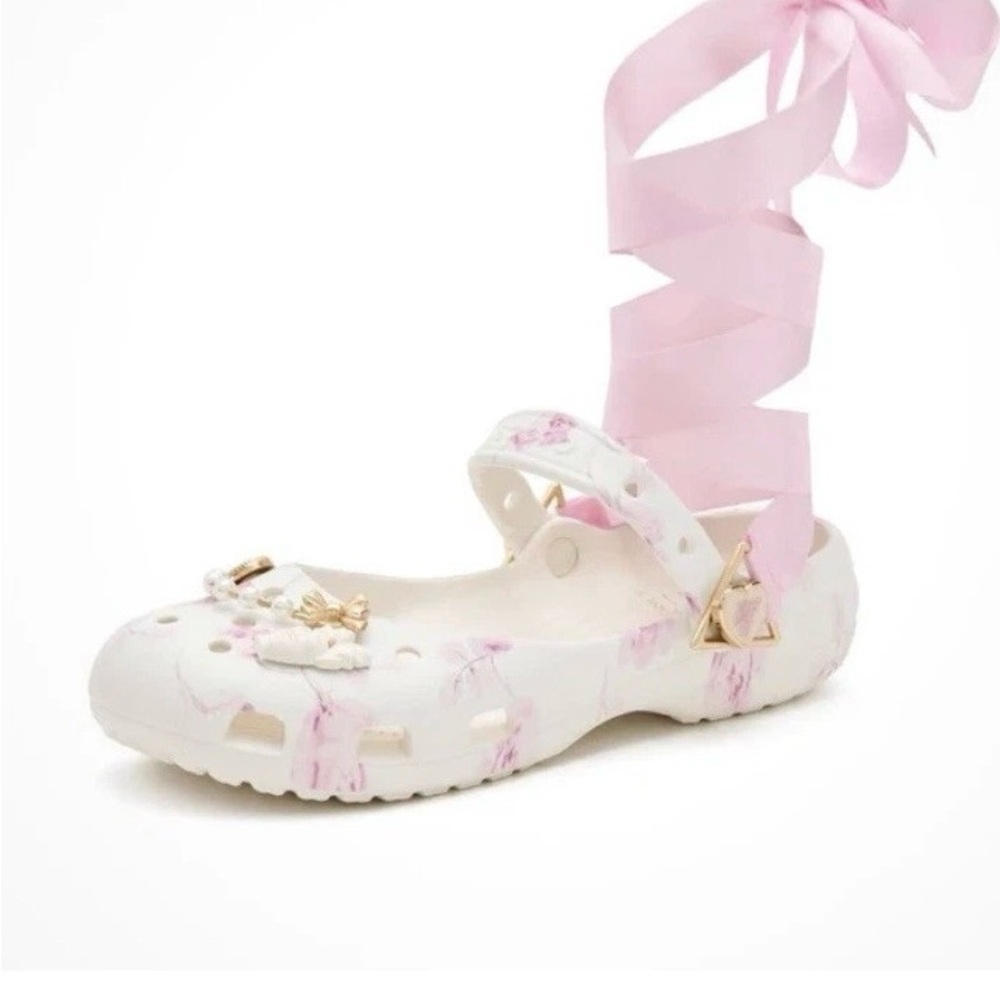 CROCS Floral Classic Clog in White with Pink Rose Print - Picture 6 of 7